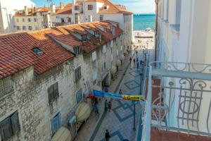 Luxury Rooms Procurator 7 in the heart of Split with roof terrace