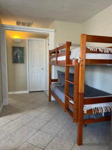 301, Ocean Side, Patio, Laundry, Desk