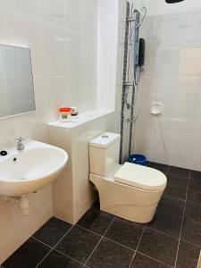Ninety Six Mutiara Rini Heights