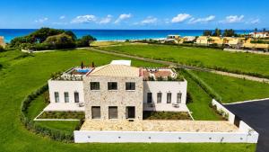 Villa Nobilita Grand 7-Bedroom Luxury Villa with Sky-Lounge Rooftop & 21m Pool - by PosarelliVillas