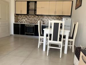 Katalea Apartment
