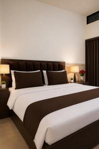 Hotel H P Palace