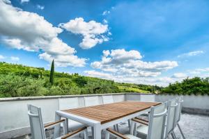 Villa LOasi nel Vigneto con Piscina