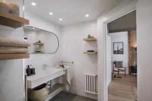 Spacest - Carrer del Comte dUrgell A