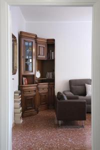 Bright Apartment with Balcony near Rome Centre & Metro