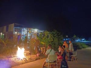 Tropical Lodge Lucky Home