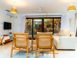 Luxury sandy shore apartments