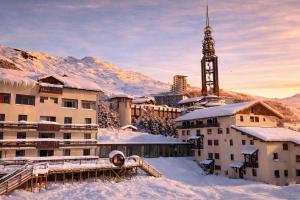 Alpeen Hotel