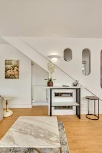 Luxelet St Giles Residence