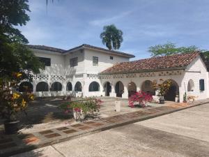 Historic and colonial house