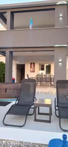 Apartment Mira i Denis
