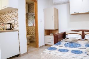 Studio apartment Lav Lustica