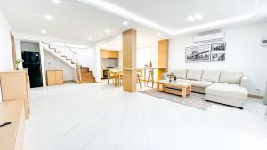 Pattaya Tropical Pool Villa