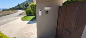 Sea & Mountain View Apartment