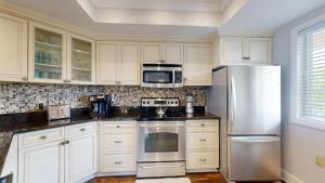 502 Windsor Place