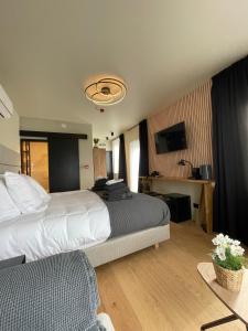 Hotel Mezza Notte