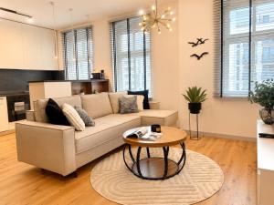 Homely Jezyce Apartment, free parking, self check in