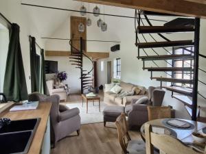 Axpoele Goed - A warm home in nature, close to cities & culture