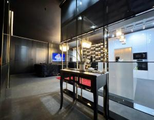 Infinite View Apartment
