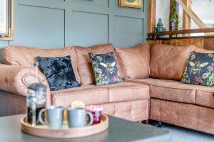 6 Bed in Holsworthy oc-s41430