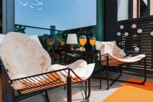 WF Terracotta Parkview with Terrace and Free Parking