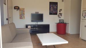 GREAT OPPORTUNITY! EXCEPTIONAL terrace & pool & garage