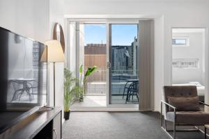 Vision On Morphett 2BR Apartment With Parking
