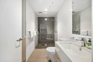 Vision On Morphett 2BR Apartment With Parking