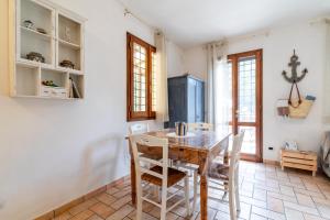 Casa Gabbiano Shabby in Baratti, Tuscany