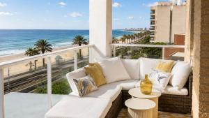 Helen Beachfront Luxury Muchavista