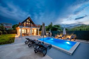 Villa Ksenija with Private Pool- Peace & Privacy