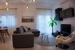 Aris & Angelas Home