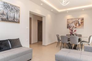 Kapxhiu Oceanis Residences
