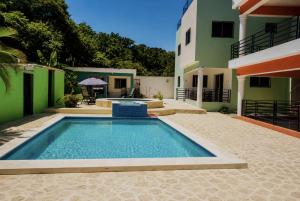 Spacious 4BR Villa Pool Near Juan Dolio Beach