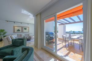Luxurious 3-Bedroom Penthouse in Los Monteros Marbella