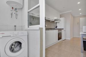 SUN AND GREEN, Heated Pool, 3 Rooms, Air C
