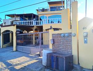 Colorful Courtyard Apartment at Villa Hermosa
