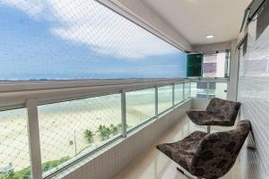 Apê Vista Mar com Varanda Gourmet, AC, Vaga e Wi-Fi - Da Capital ao Litoral