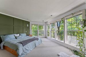 Portland Peaceful Retreat Family & Work and Vacation Hub
