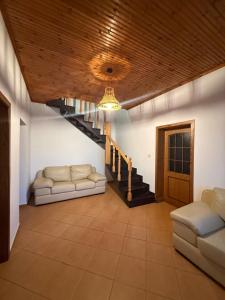 Xhoni House