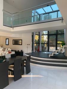 9m of center, Cannes high luxe Villa Mila 6bdrooms heated pool Sauna cinema fitness