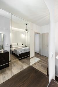 Exclusive suite