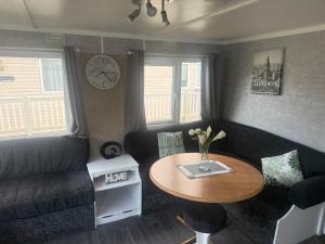 Colemans Caravans 3 Bedroom 6 Birth Caravan Golden Anchor Caravan Park