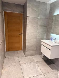 Perfect Flat with Garden to 4p - Kew & Richmond