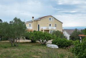 Blagdan Holiday