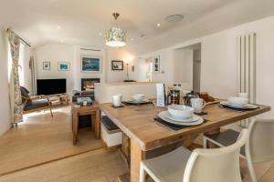 2 Bed in Porthleven oc-d28243