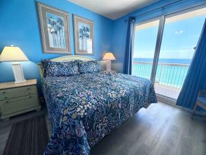 2 BR Oceanfront Condo with Shared Pool & Hot Tub