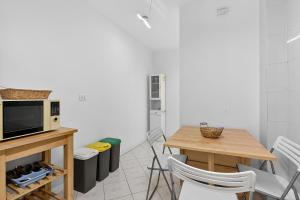 Matteos Sanremo Flat for 4 - Happy Rentals