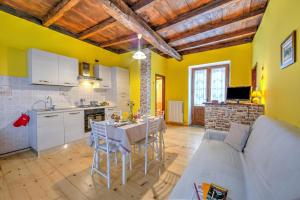 Petit Coeur Dans L Ancien Village in Brovello - Happy Rentals