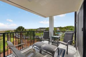Updated Luxury 208 Sea Cloisters King Queen Twin